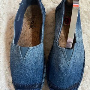 THE SAK , SIZE 6, BLUE